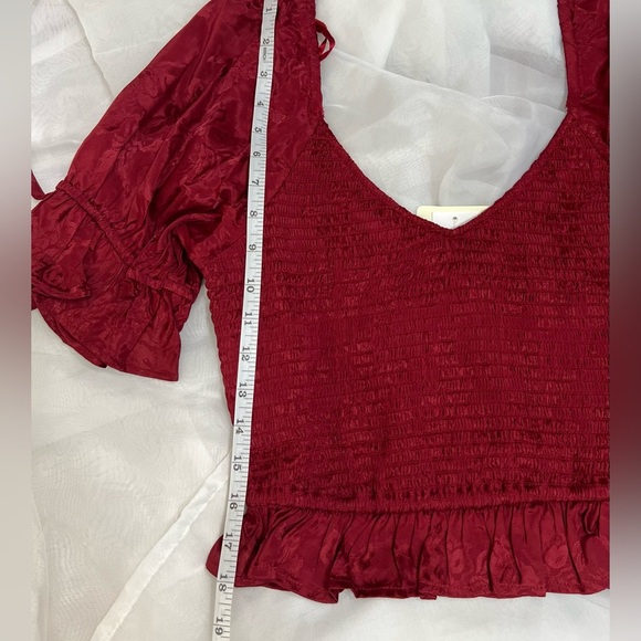 Band of Gypsies Lea Rhubarb Smocked Crop Top Size Large Red NWT - Picture 11 of 12